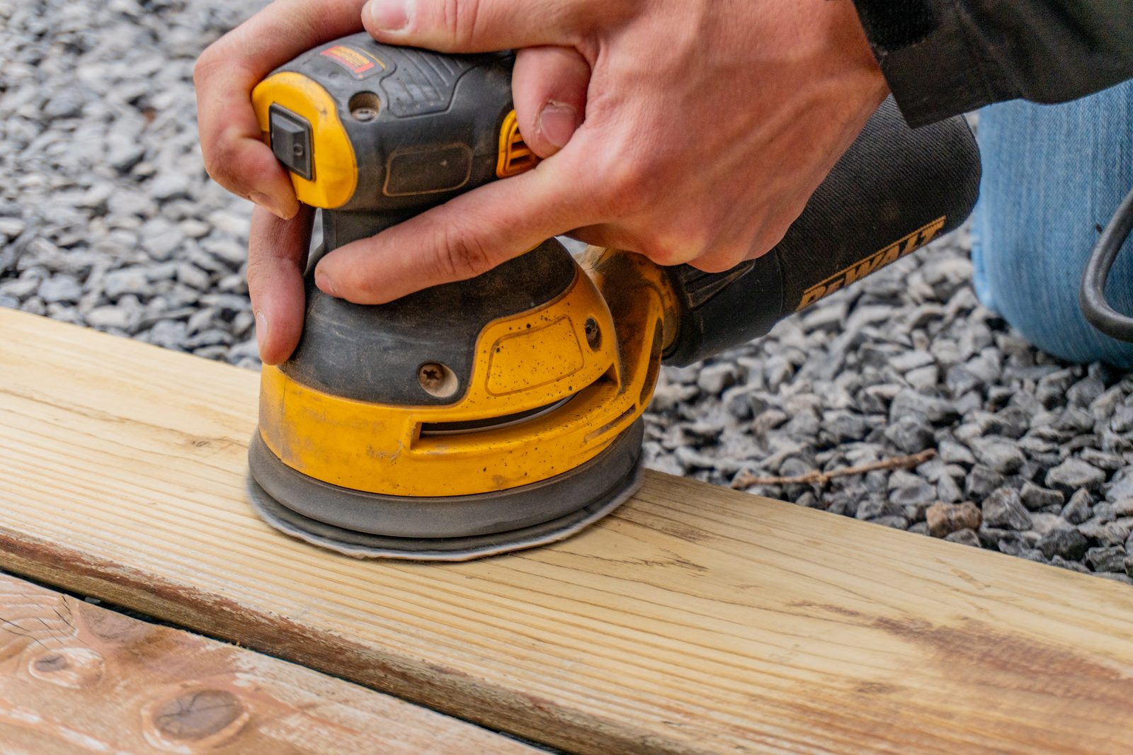 Sablage de préparation de surface en bois à Québec